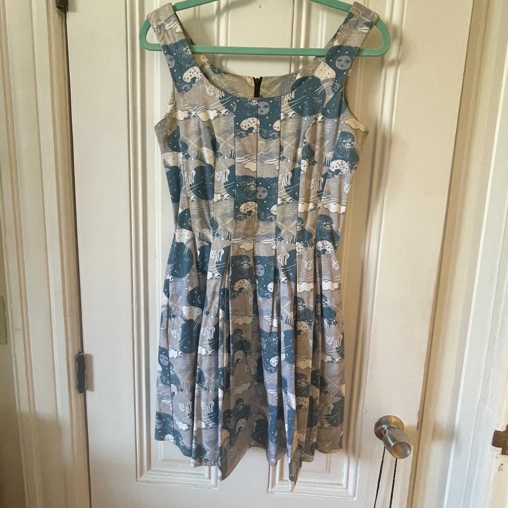 Old-style Nooworks dress